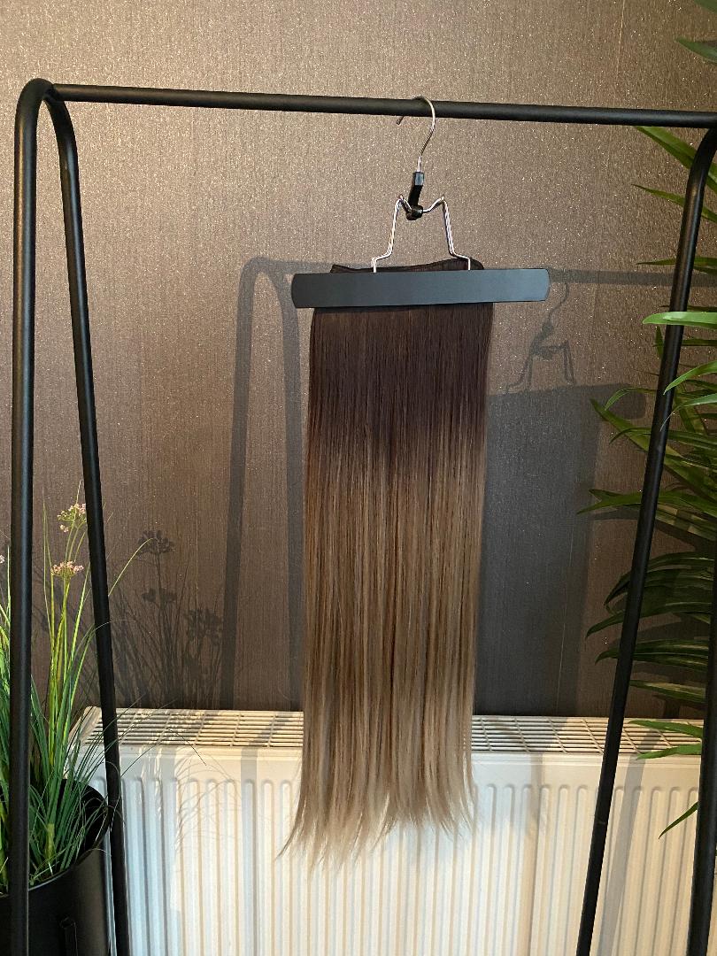 Aubrey 24" One Piece Clip-In Extensions